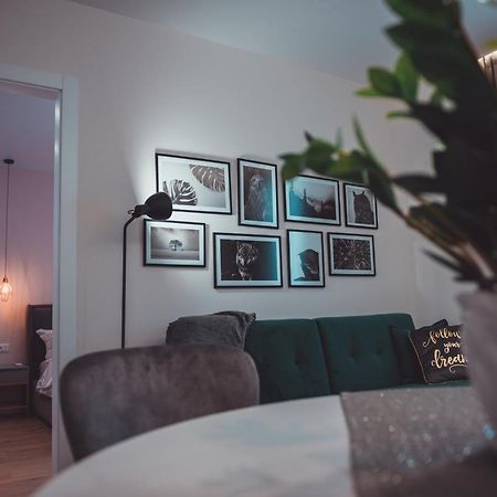 Tam Serviced Apartment City Center No2 Tirana Exterior foto
